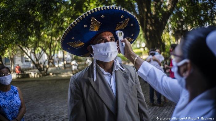 BAJAN CONTAGIOS DE COVID-19 EN MÉXICO